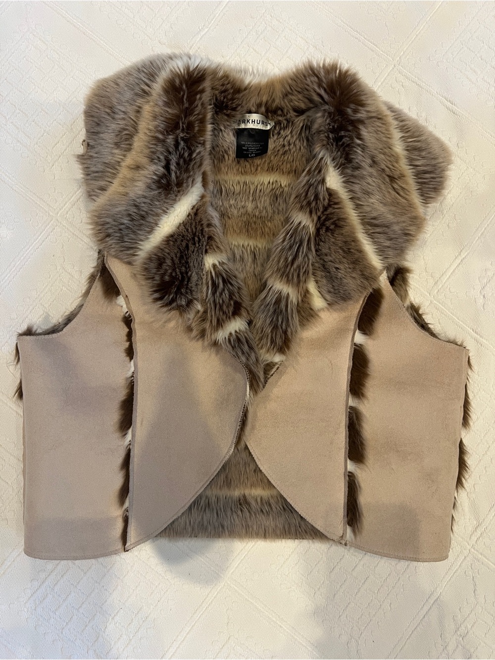 NWOT Parkhurst Taupe Faux Fur Trim Vest